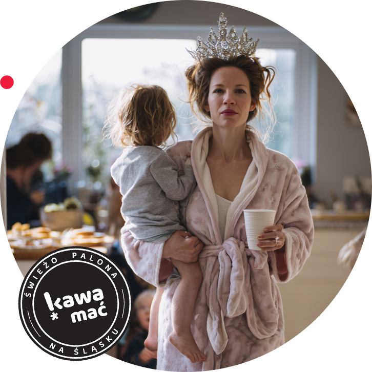 mama wykonująca tysiąc zadań w jednym momencie
